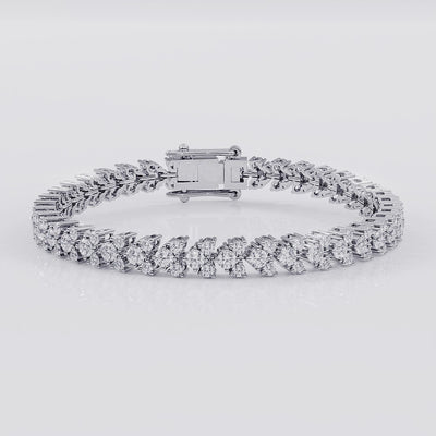 Tennis bracelet heart